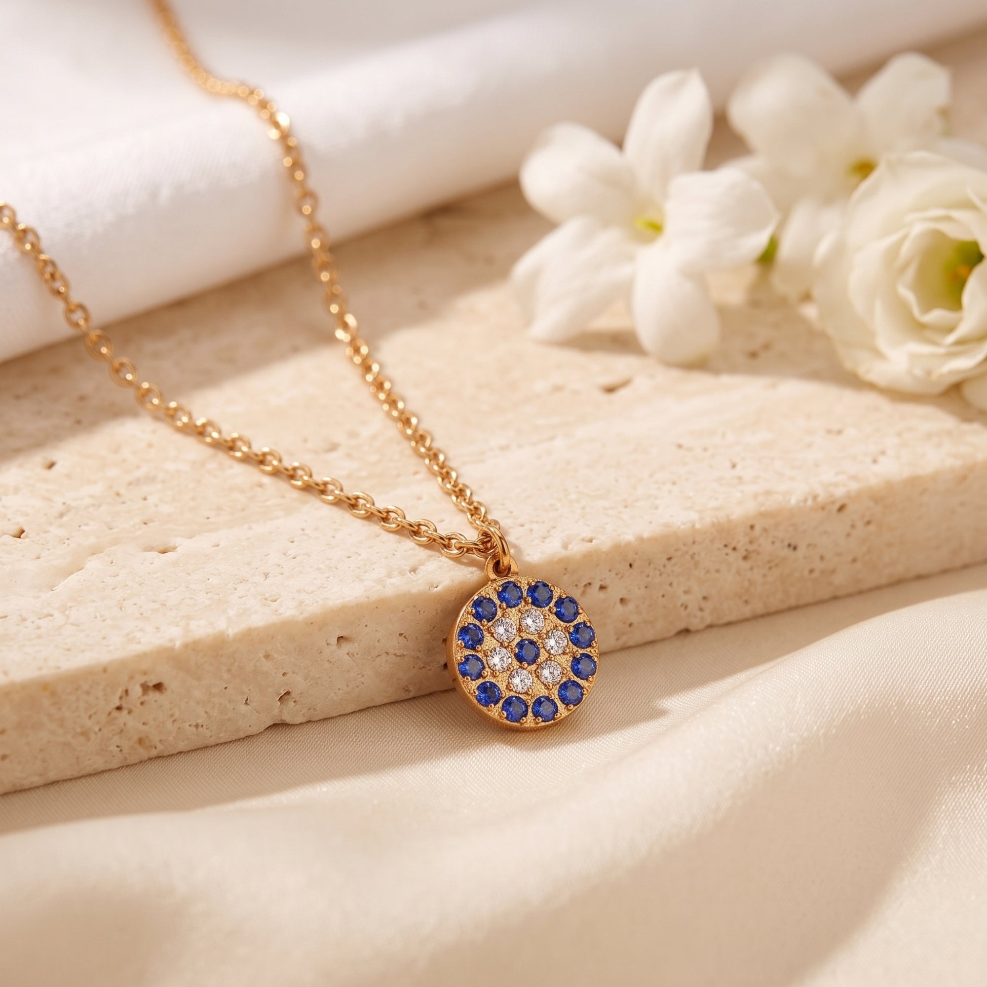 The Stellis Pendant Necklace