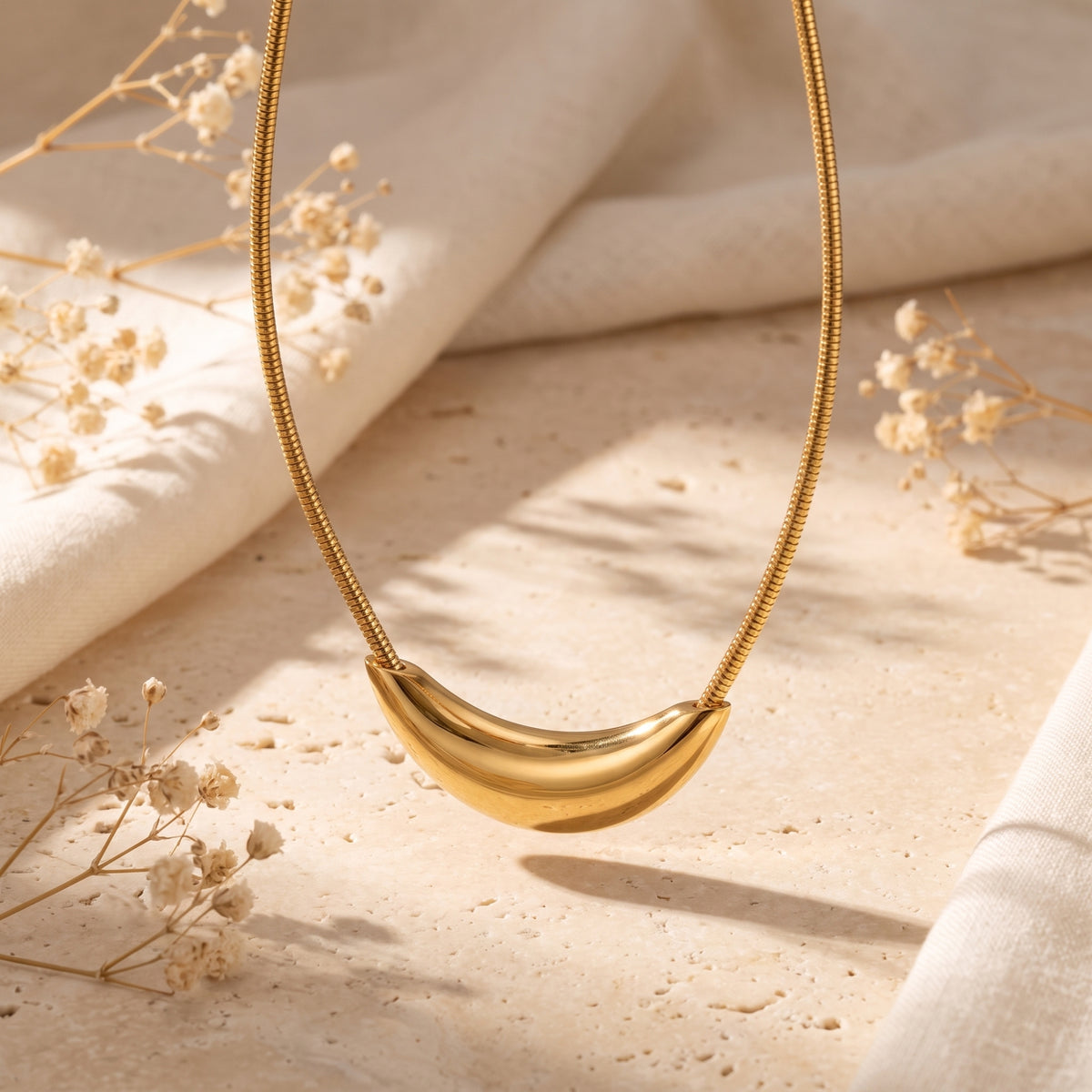 The Curved Crescent Collar Necklace