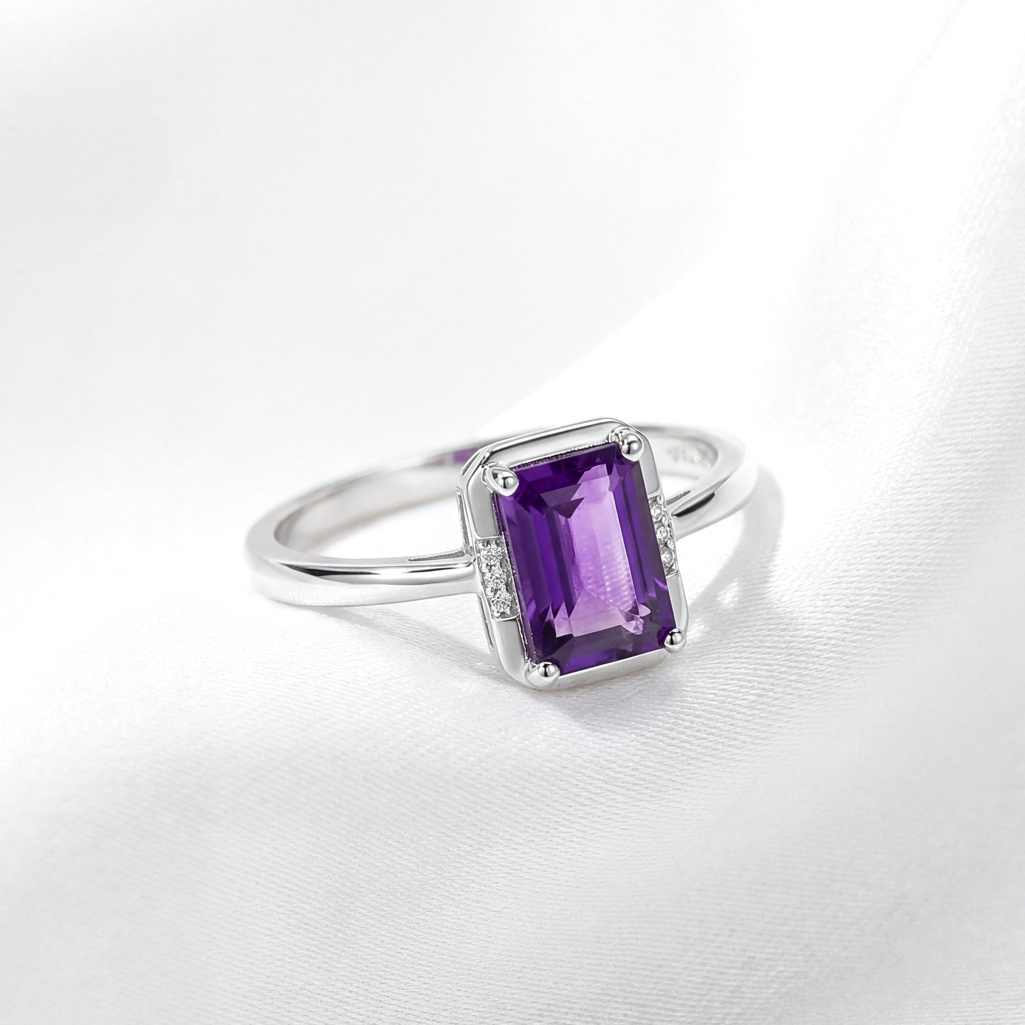 The Valentina Solitaire - S925 Sterling Silver