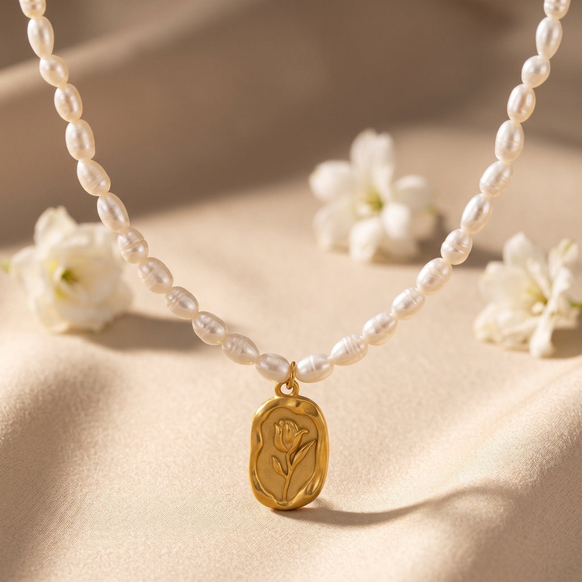The Rosalinde Pearl Necklace