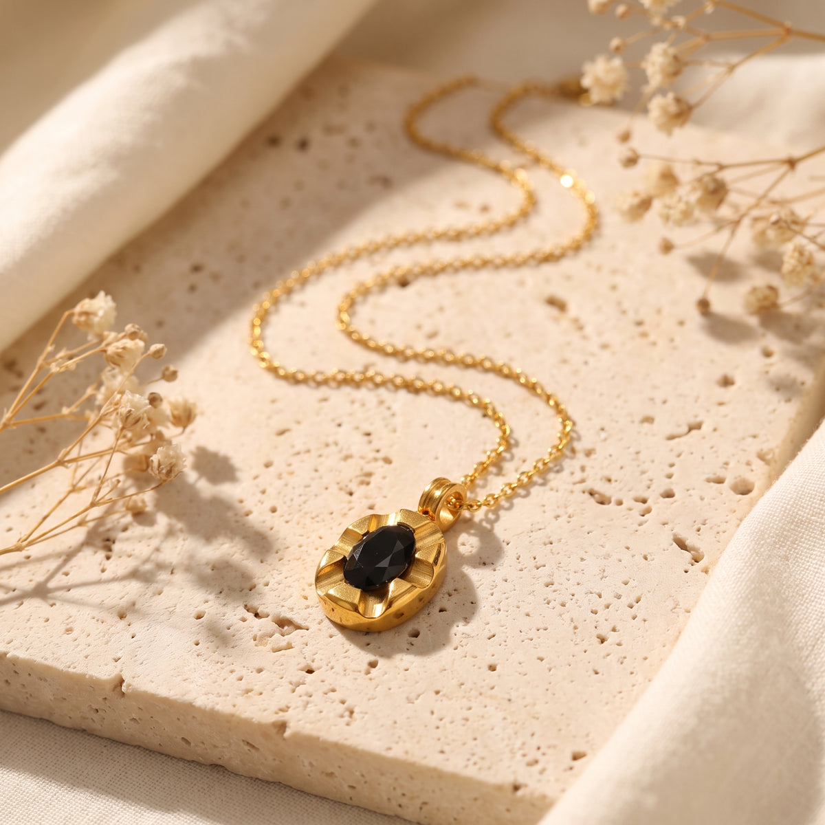 The Fluted Oval Medallion Necklace