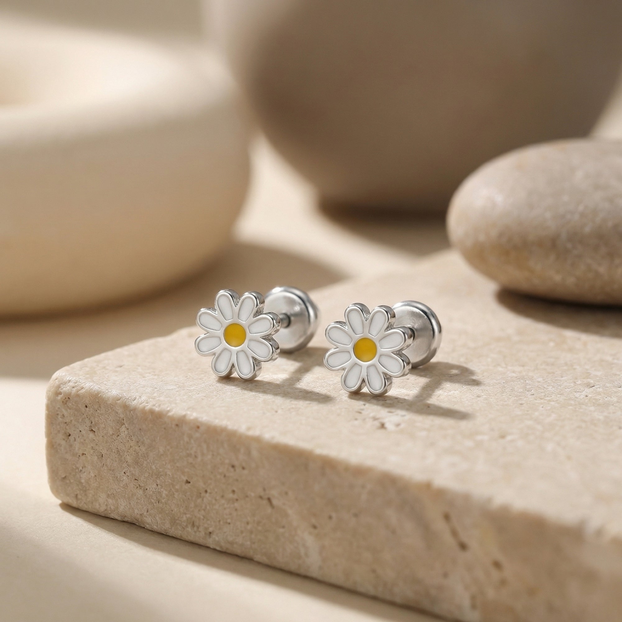The Blooming Daisy Earrings