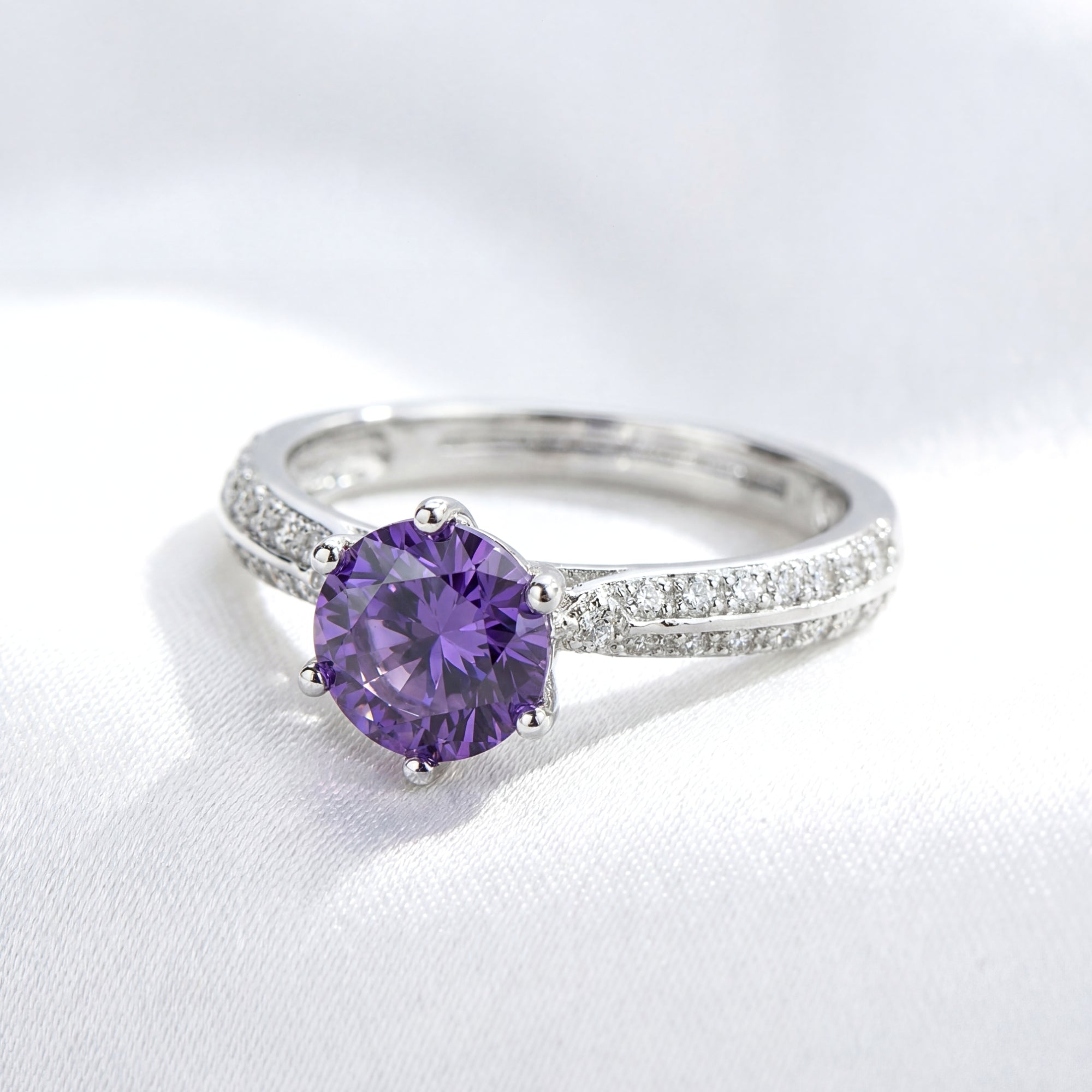 The Iris Solitaire - S925 Sterling Silver