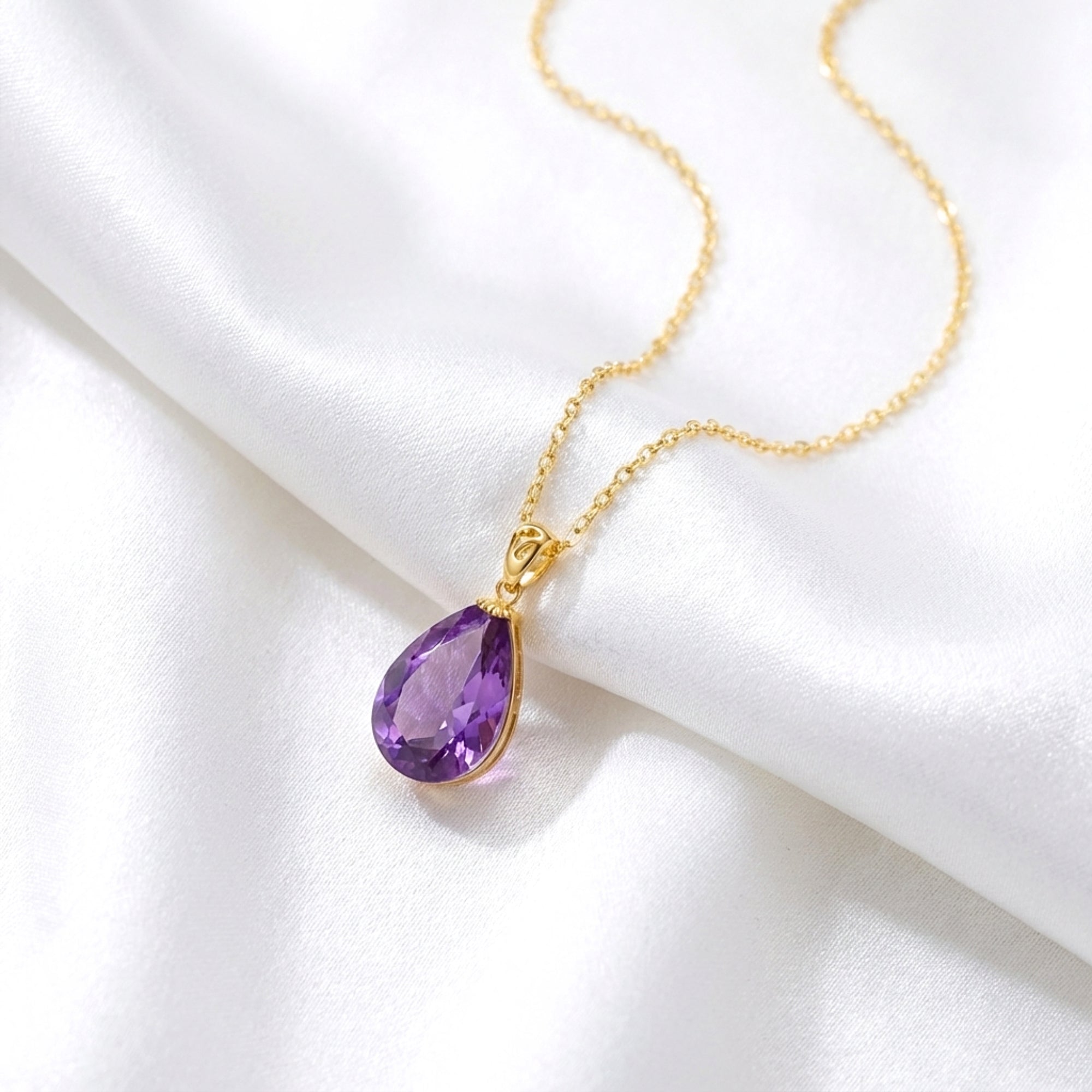 The Vesperia Pendant - 18K Gold Vermeil