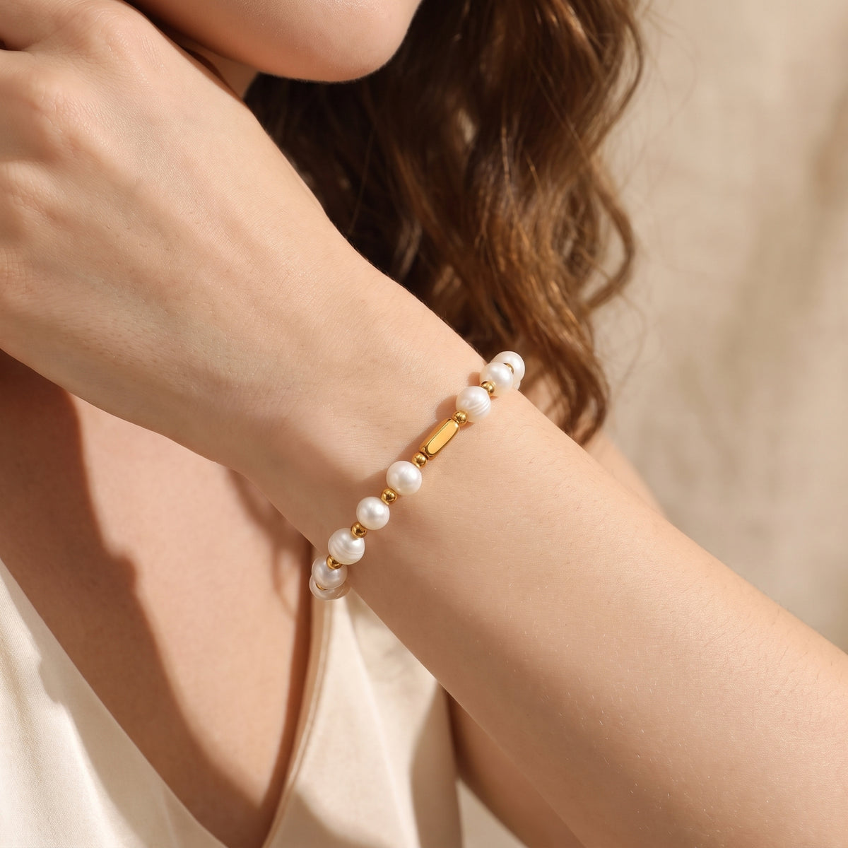The Horizon Pearl Station Bracelet