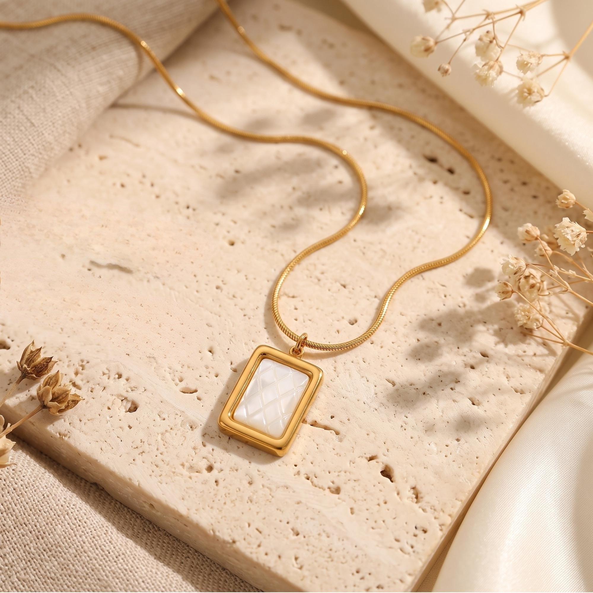 The Tessera Quilted Necklace
