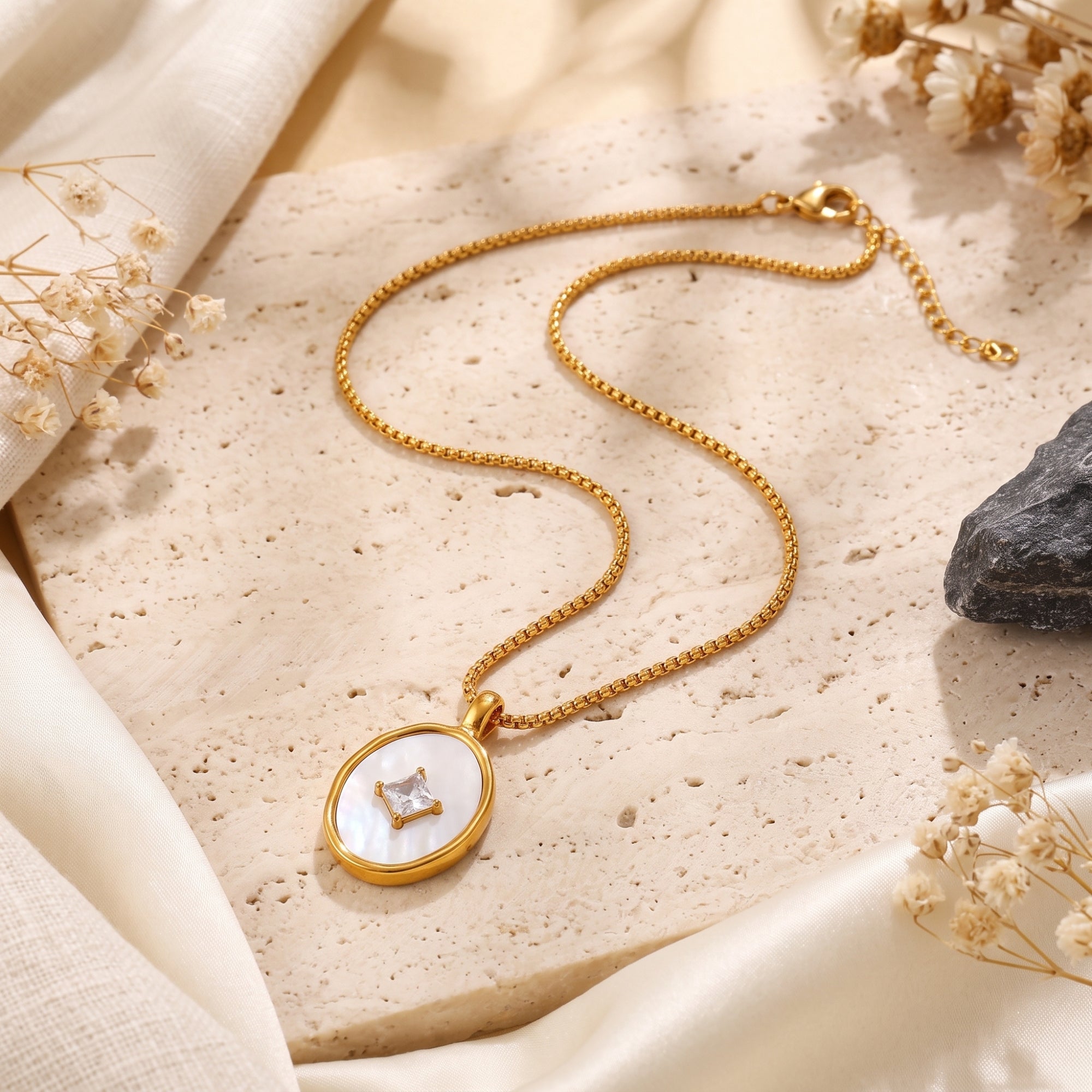 Le collier Lucelle