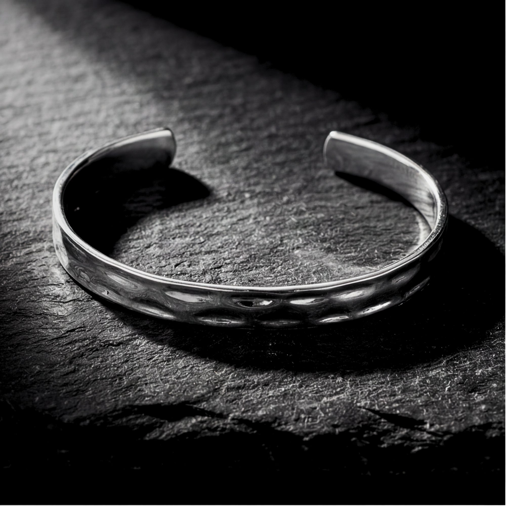Hammered Edge Bangle - Silver