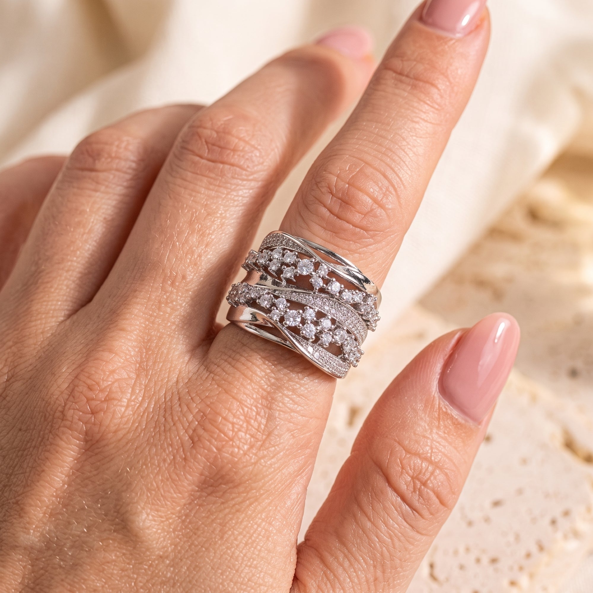 The Aurora Crossover Ring