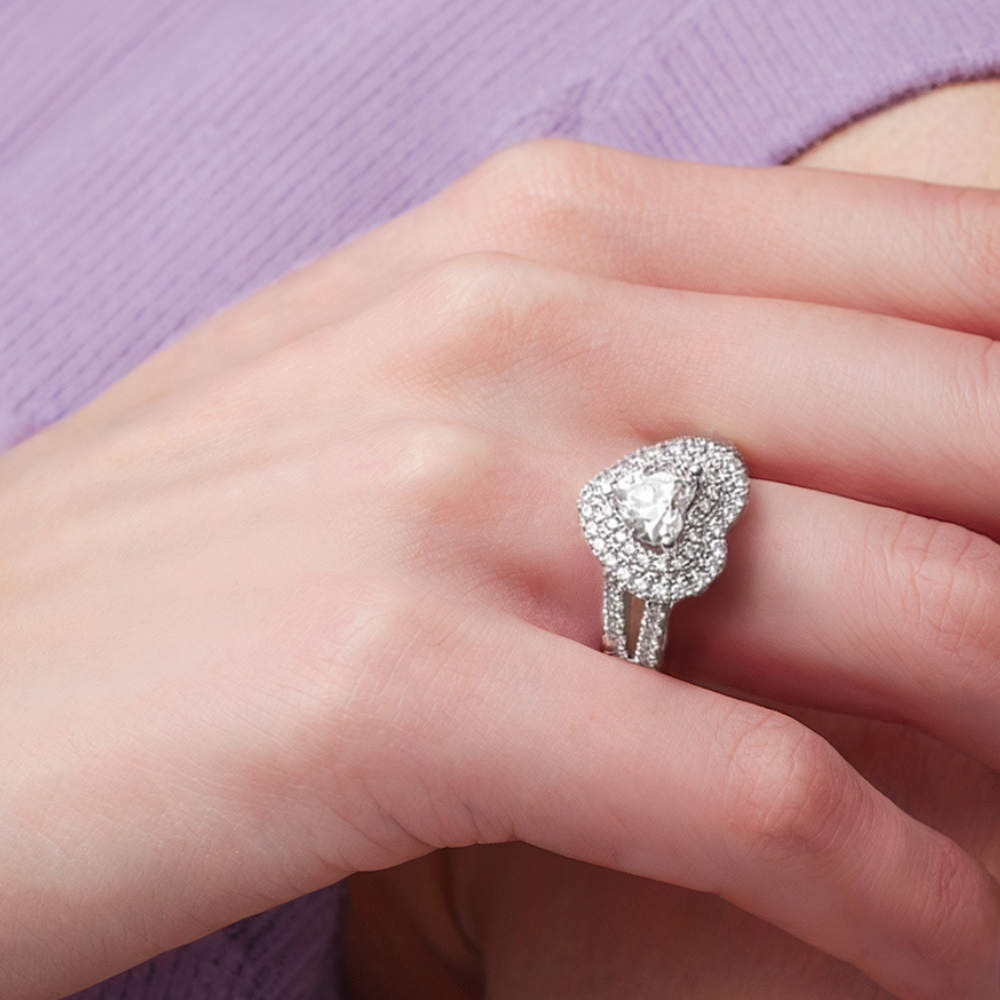 Der Romance Doppel-Halo-Herzring