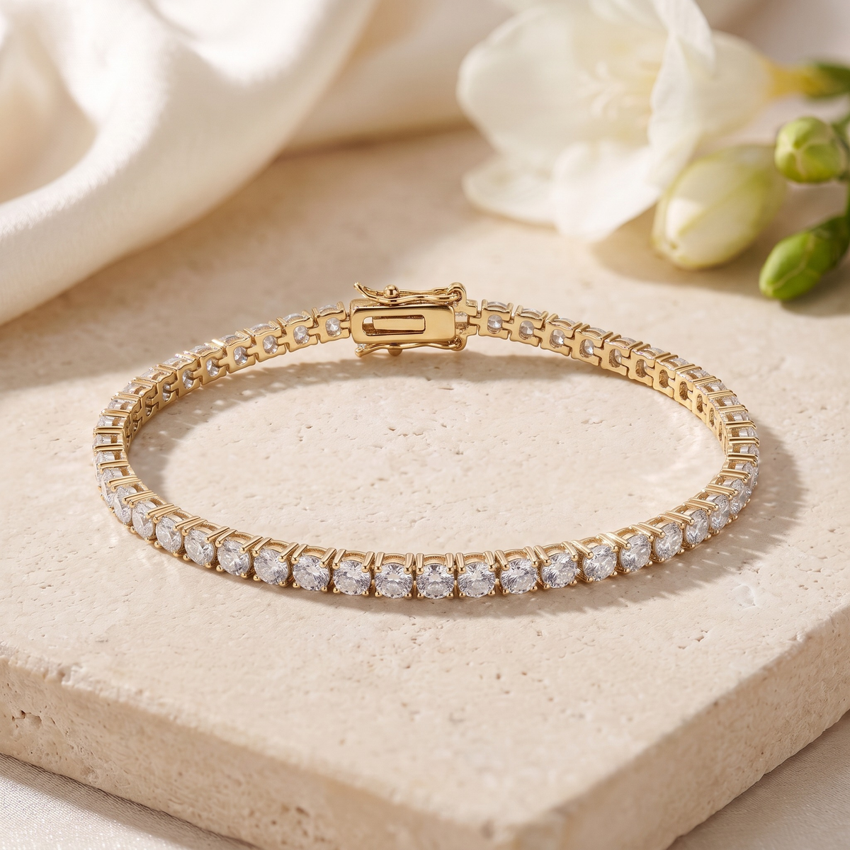 The Georgina — Gold hero