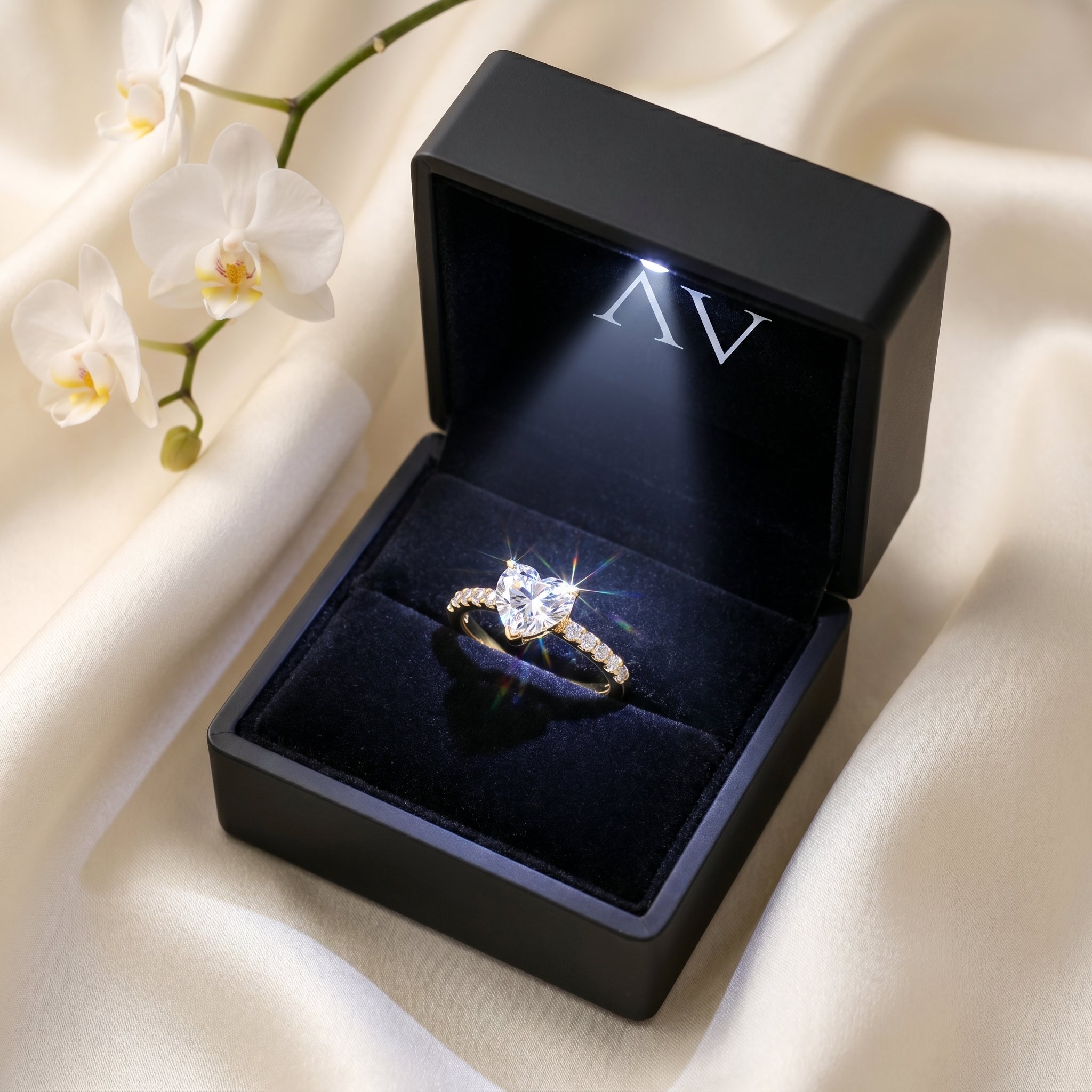 AI0009-HEA-0.5CT-PAVE-SOLIT - Premium LED Gift Box Presentation
