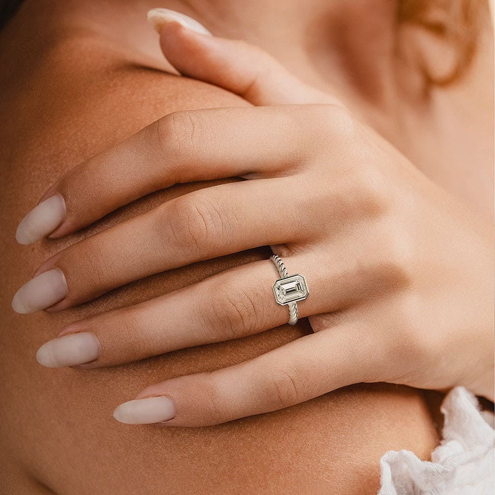Der Solitär: Smaragdschliff-Diamantring - S925 Sterling Silber