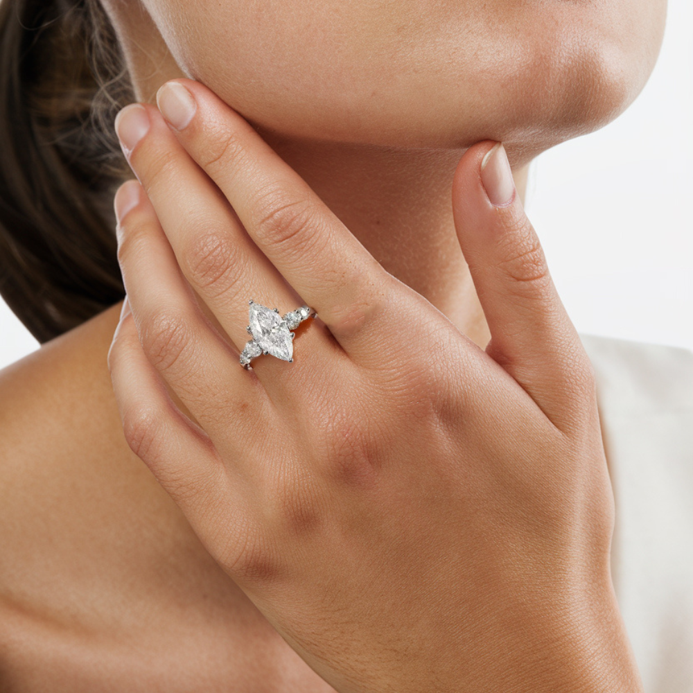 3 Karat Moissanitring im Marquiseschliff