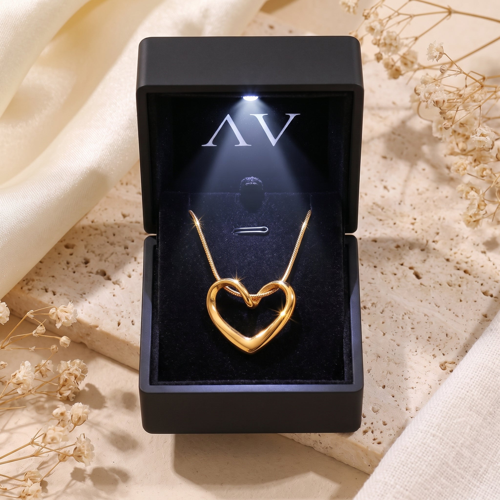 YLQ49105-NECKLACE - Premium LED Gift Box Presentation