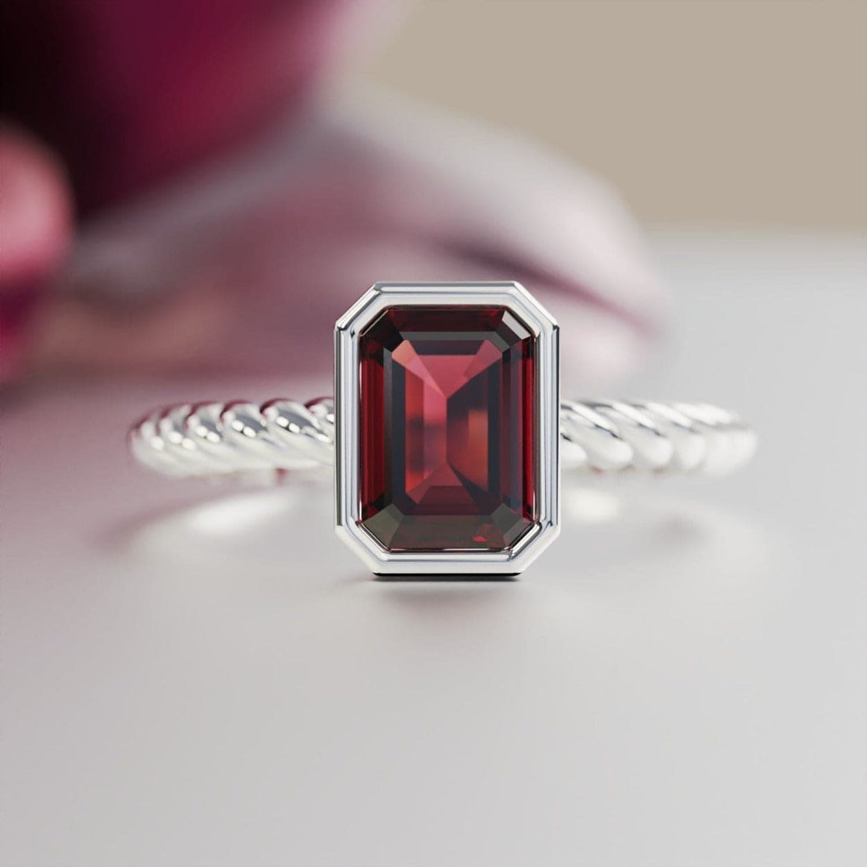 Der Solitär: Granatring im Smaragdschliff – S925 Sterling Silber