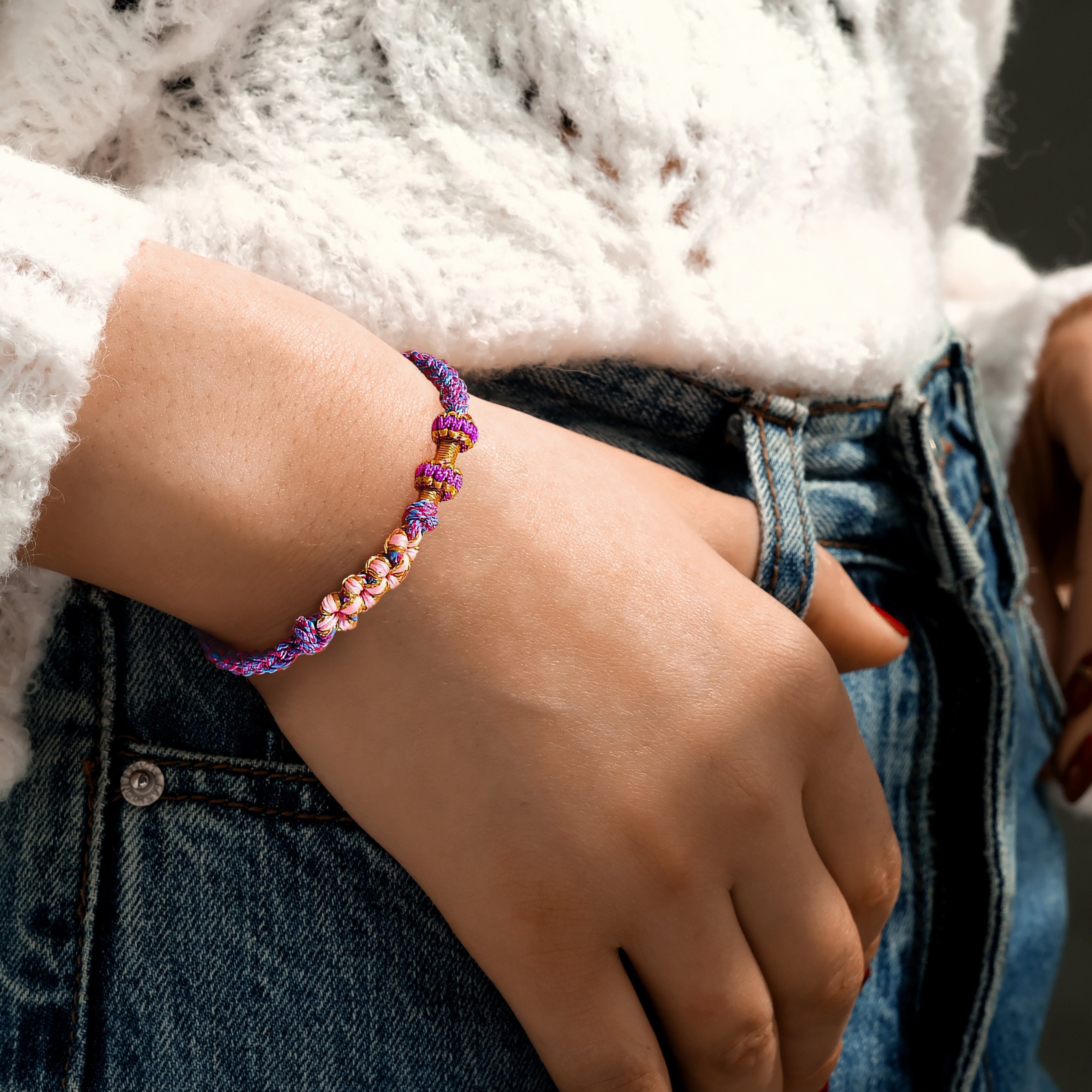 Enkelin | Eine Verbindung, die niemals gelöst werden kann | Pfirsichblüten-Knotenarmband