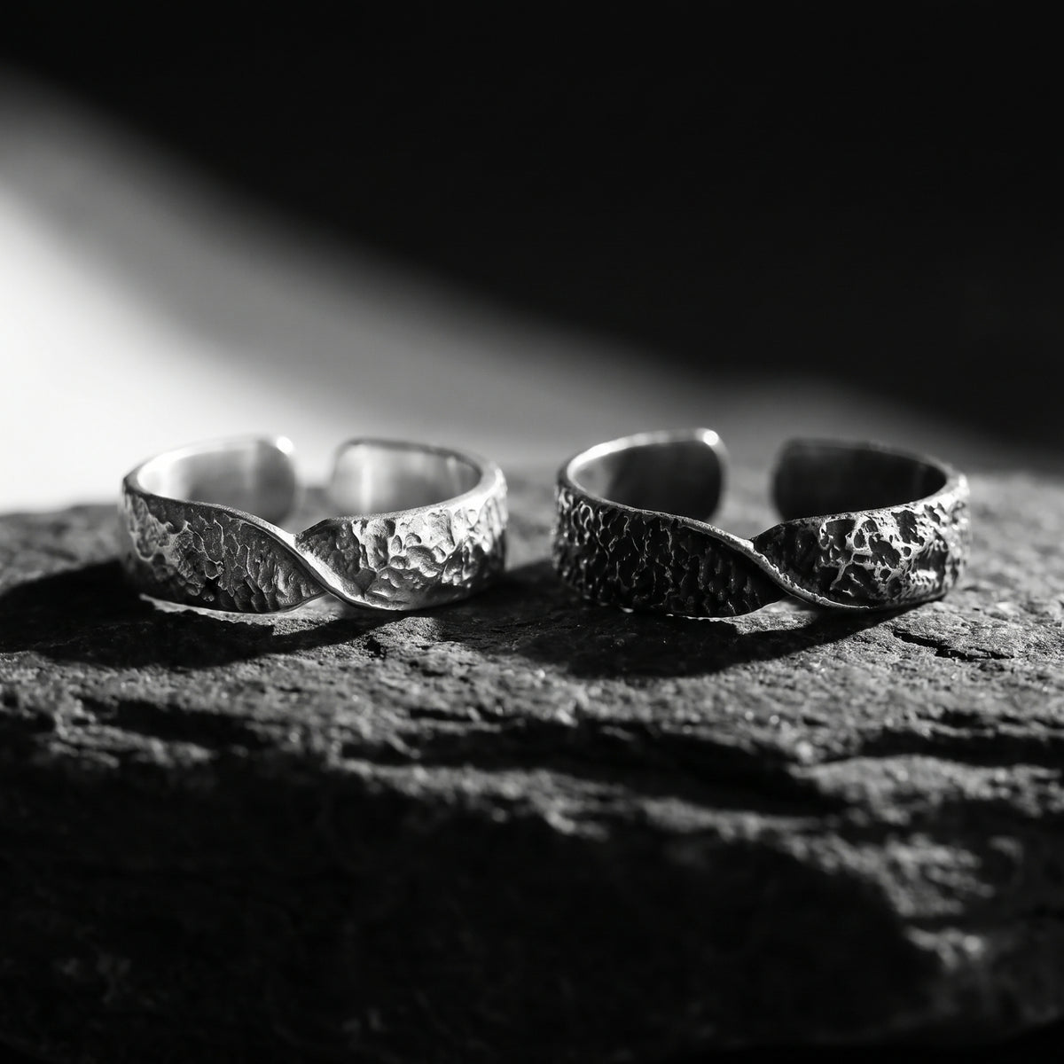 The Forged Twist Ring