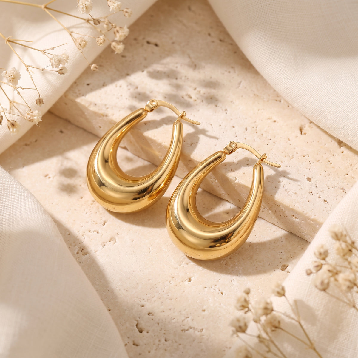 The Sculpted Teardrop Earrings