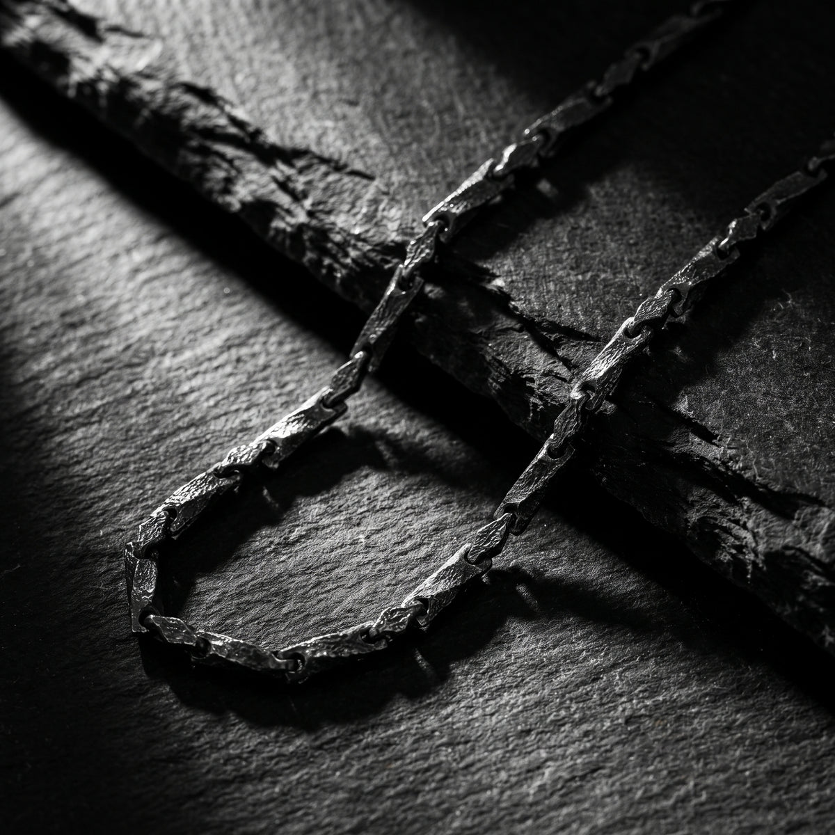 The Forge Textured Link Chain