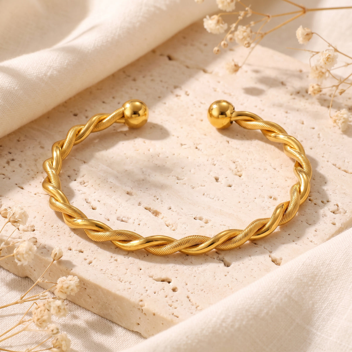 The Helix Twisted Bracelet