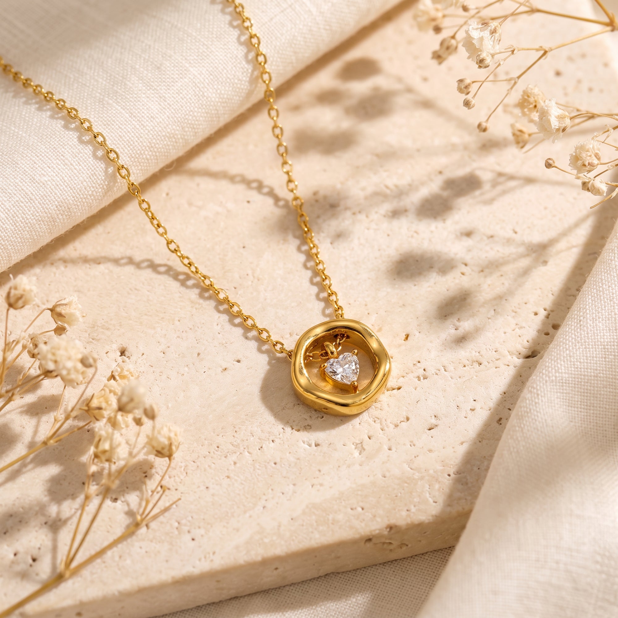 The Heart Aura Pendant Necklace