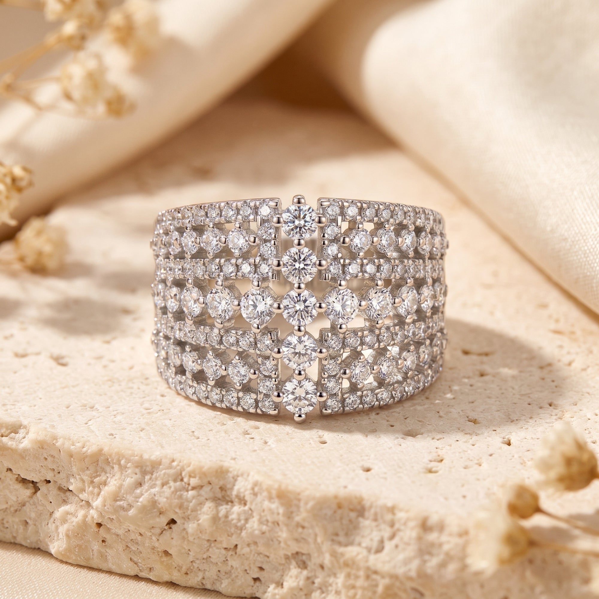 The Eleonora Ring