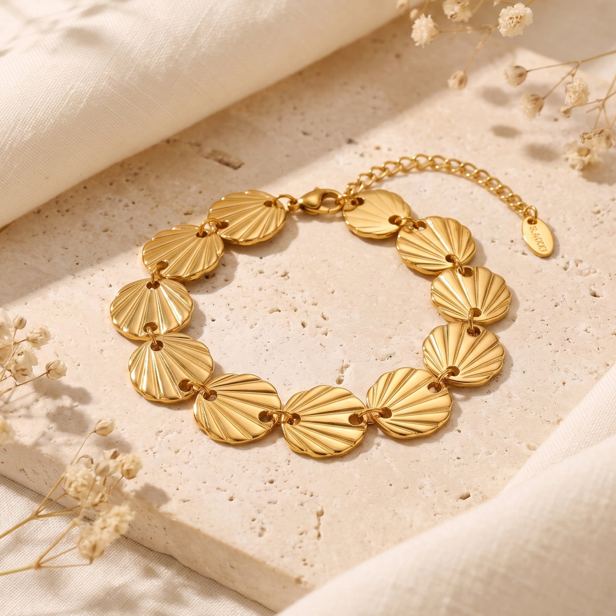 The Seashell Link Bracelet