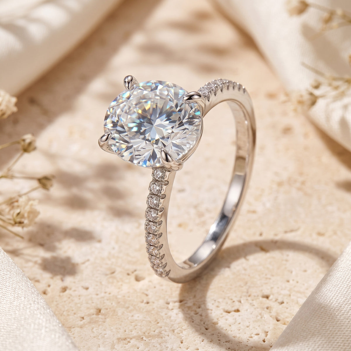 The Oval Cathedral Ring