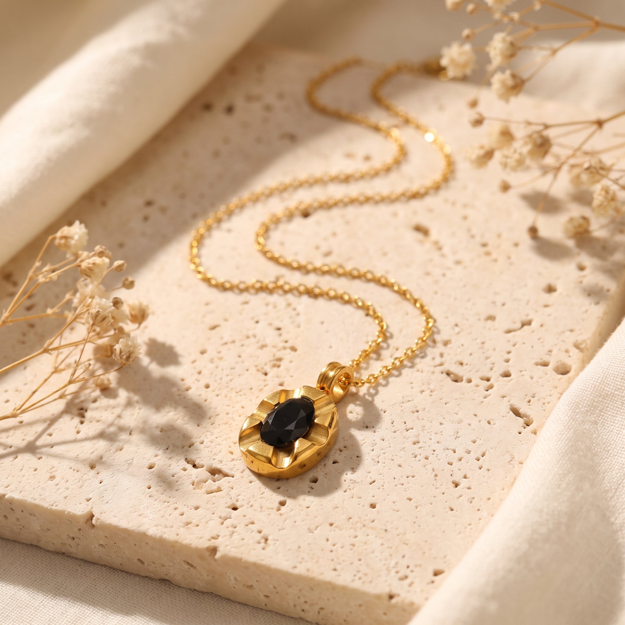 The Fluted Oval Medallion Necklace