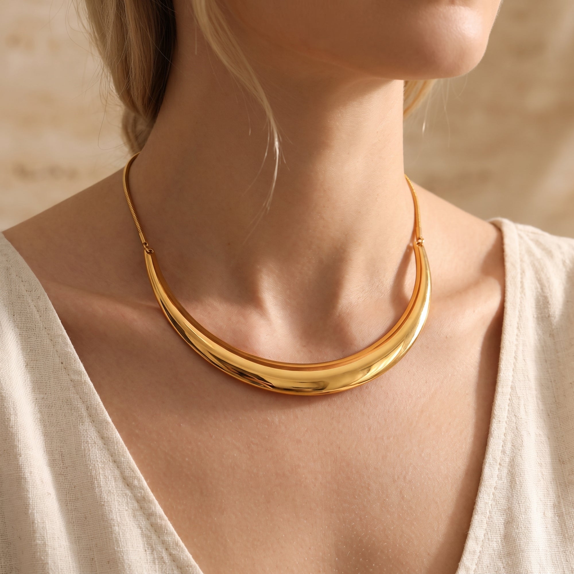 The Crescent Collar Necklace