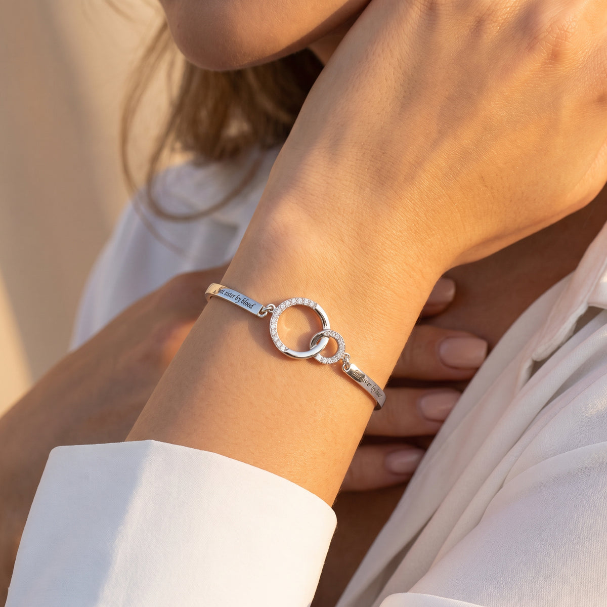 The Linked Circle Sister Bracelet