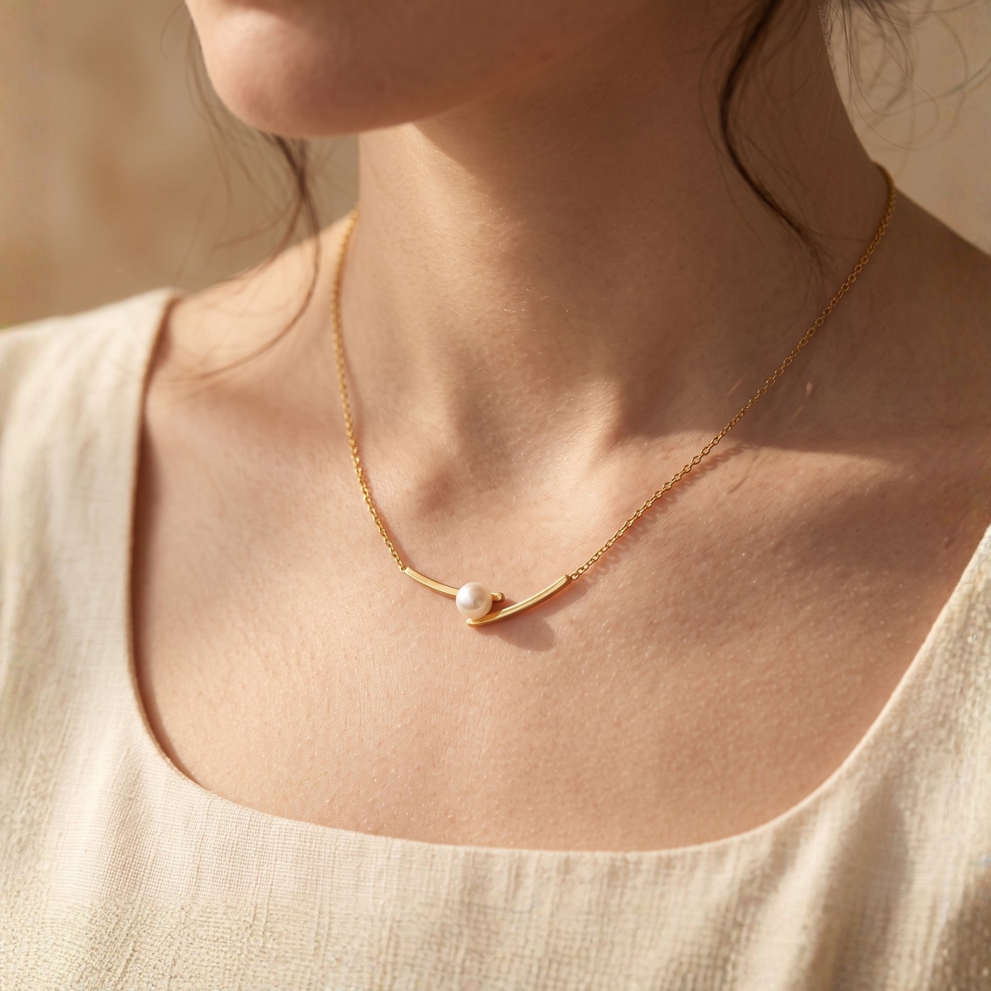 The Arc Pearl Bar Necklace