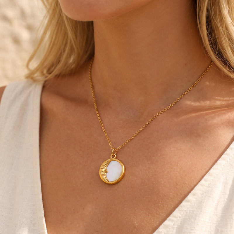 The Crescent Moon Pendant Necklace