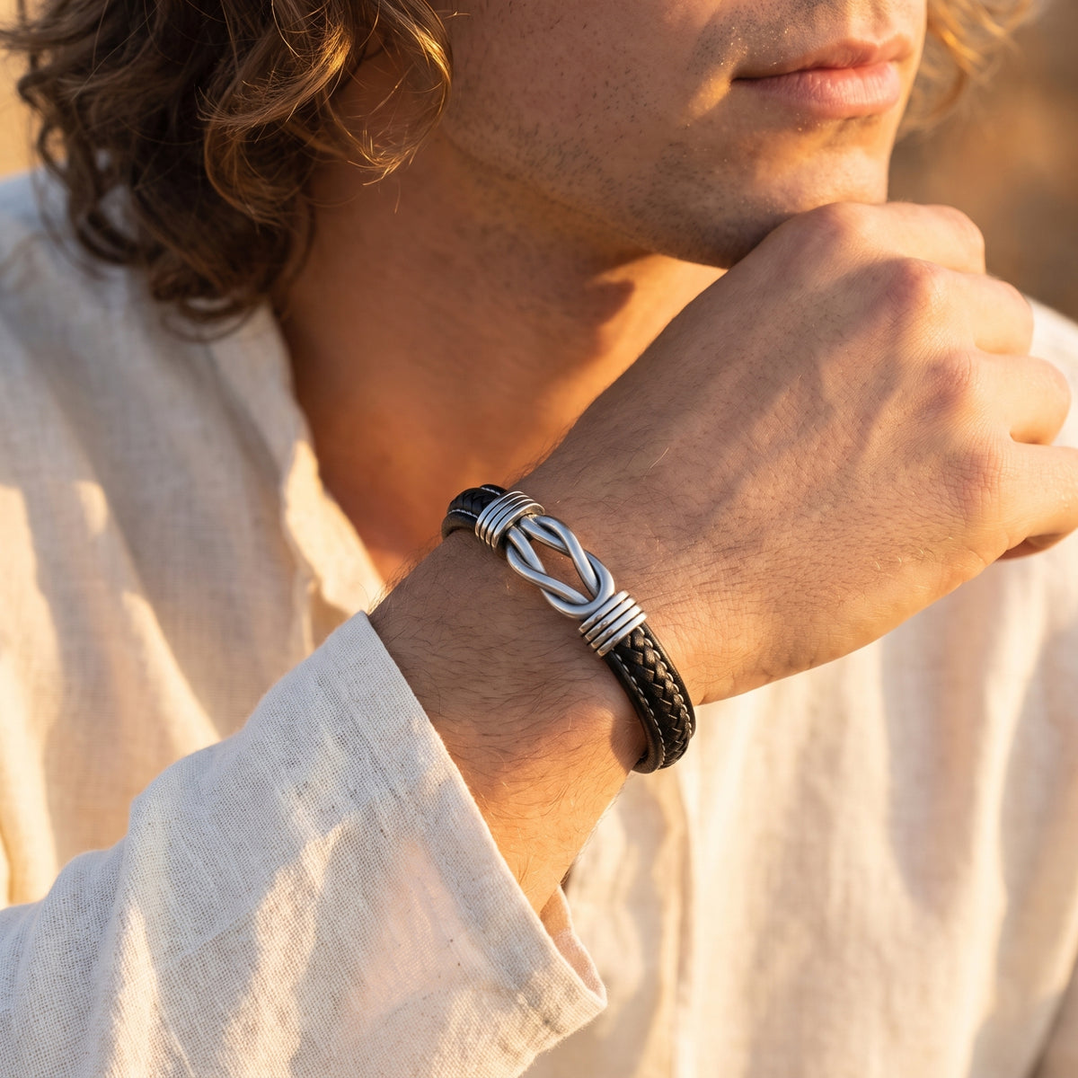 The Infinity Knot Leather Bracelet