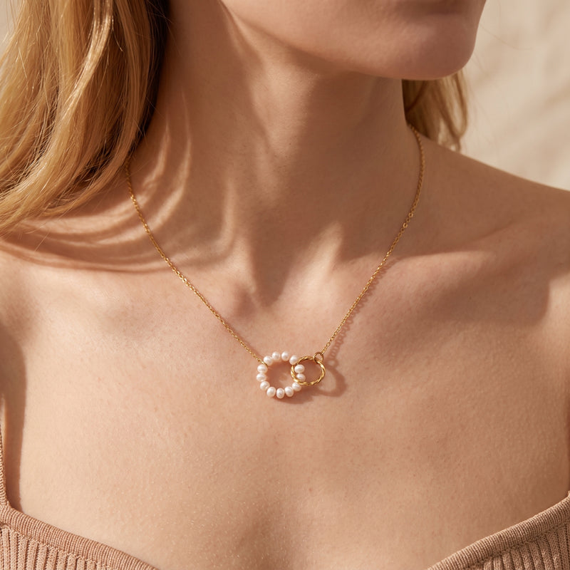 The Pearl Interlocking Circle Necklace