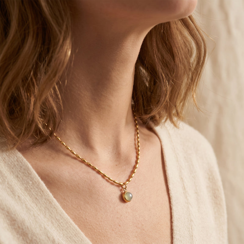 The Beaded Bezel Pendant Necklace