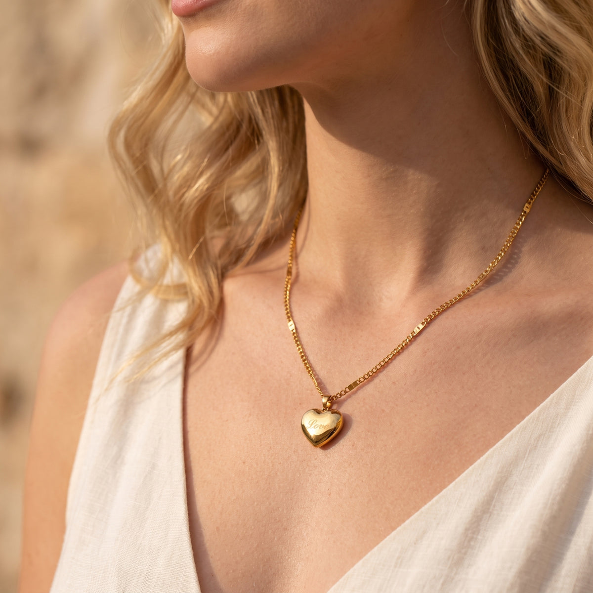 The Love Heart Pendant Necklace
