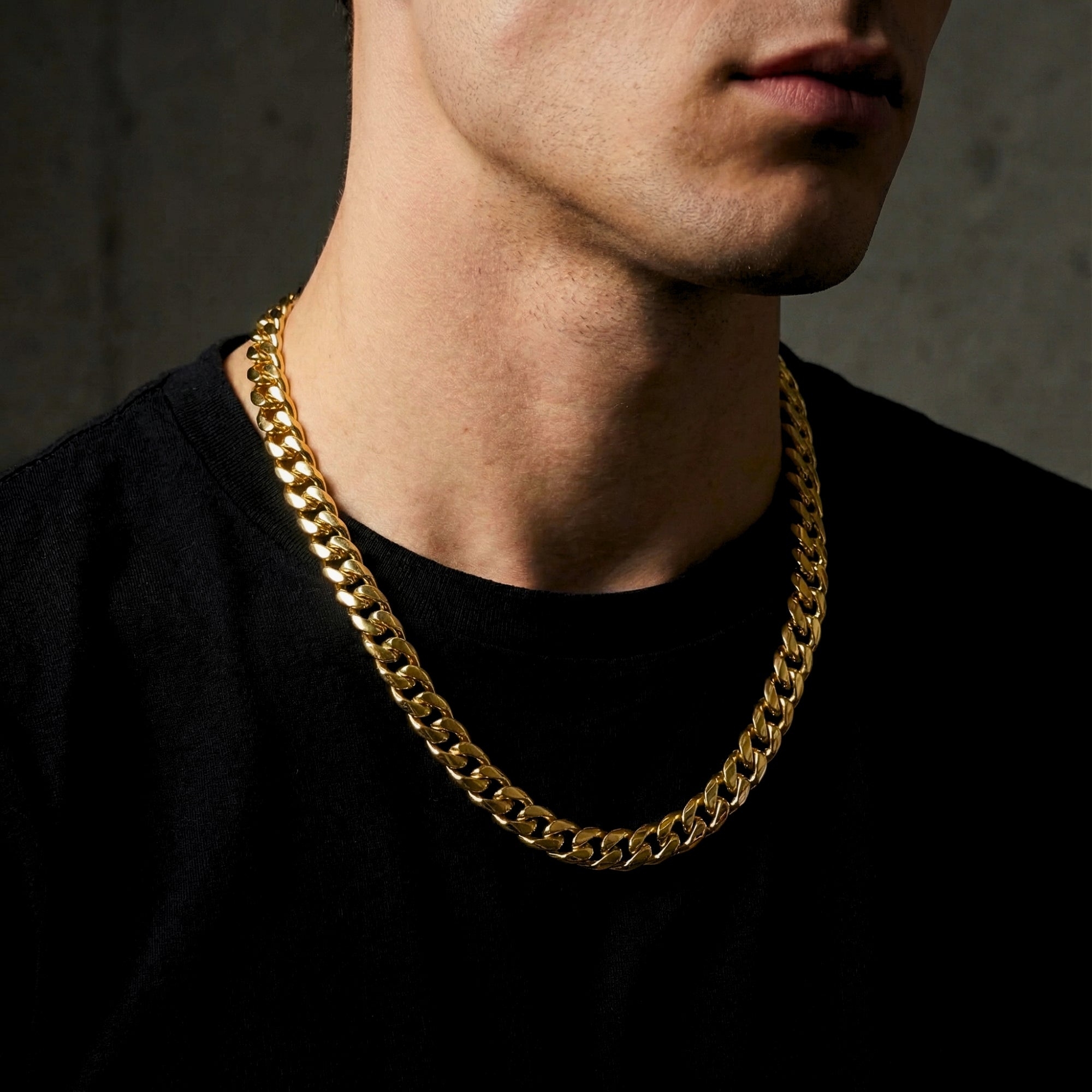The Titan Cuban Chain - Gold - 10MM