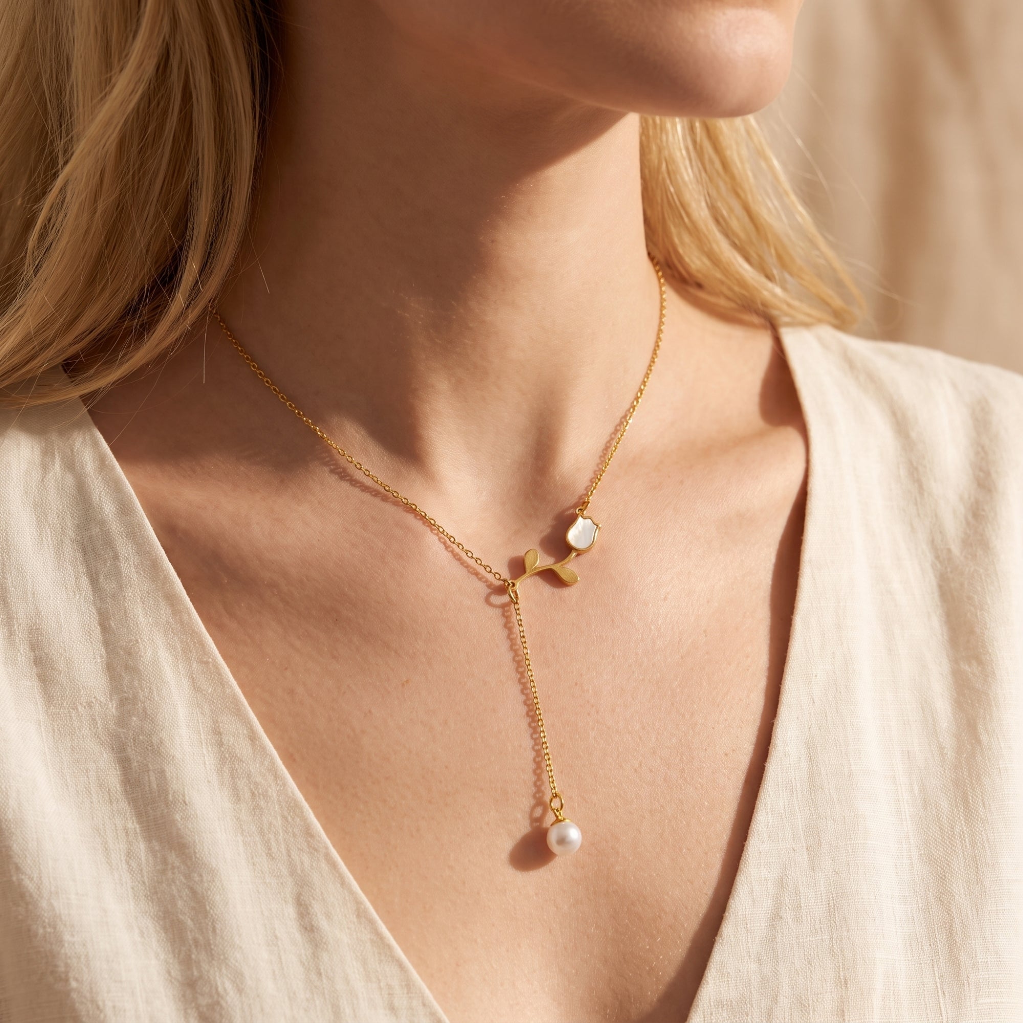 The Tulip Lariat Necklace