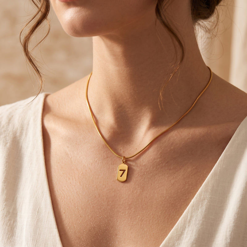 The Lucky Seven Pendant Necklace