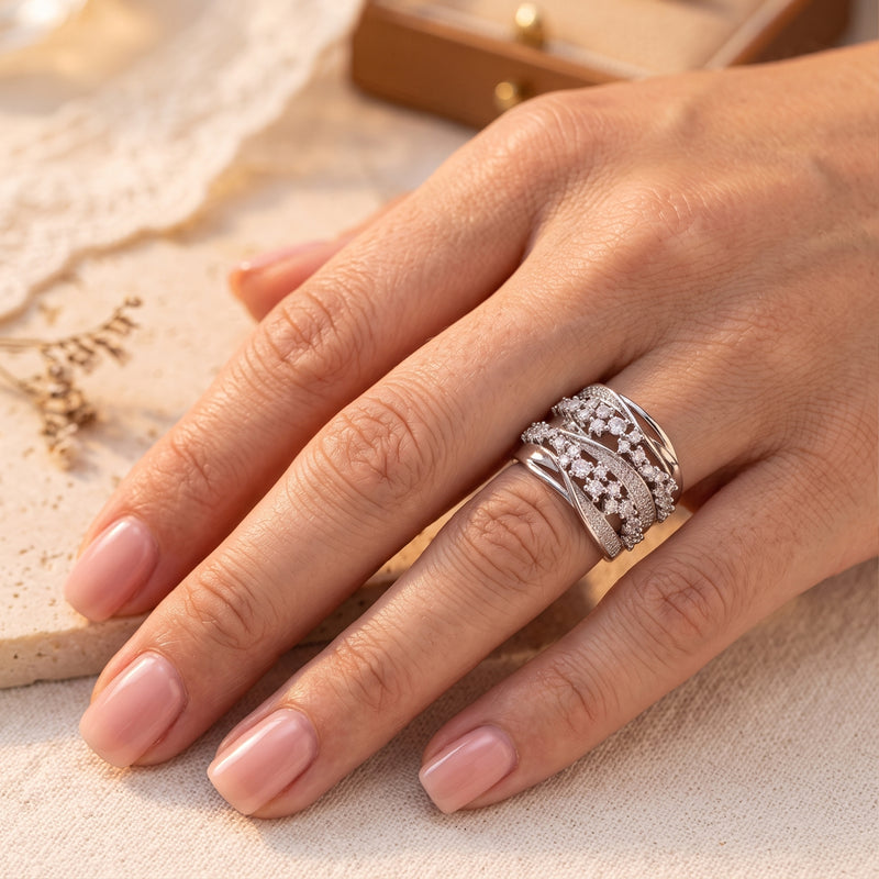 The Aurora Crossover Ring