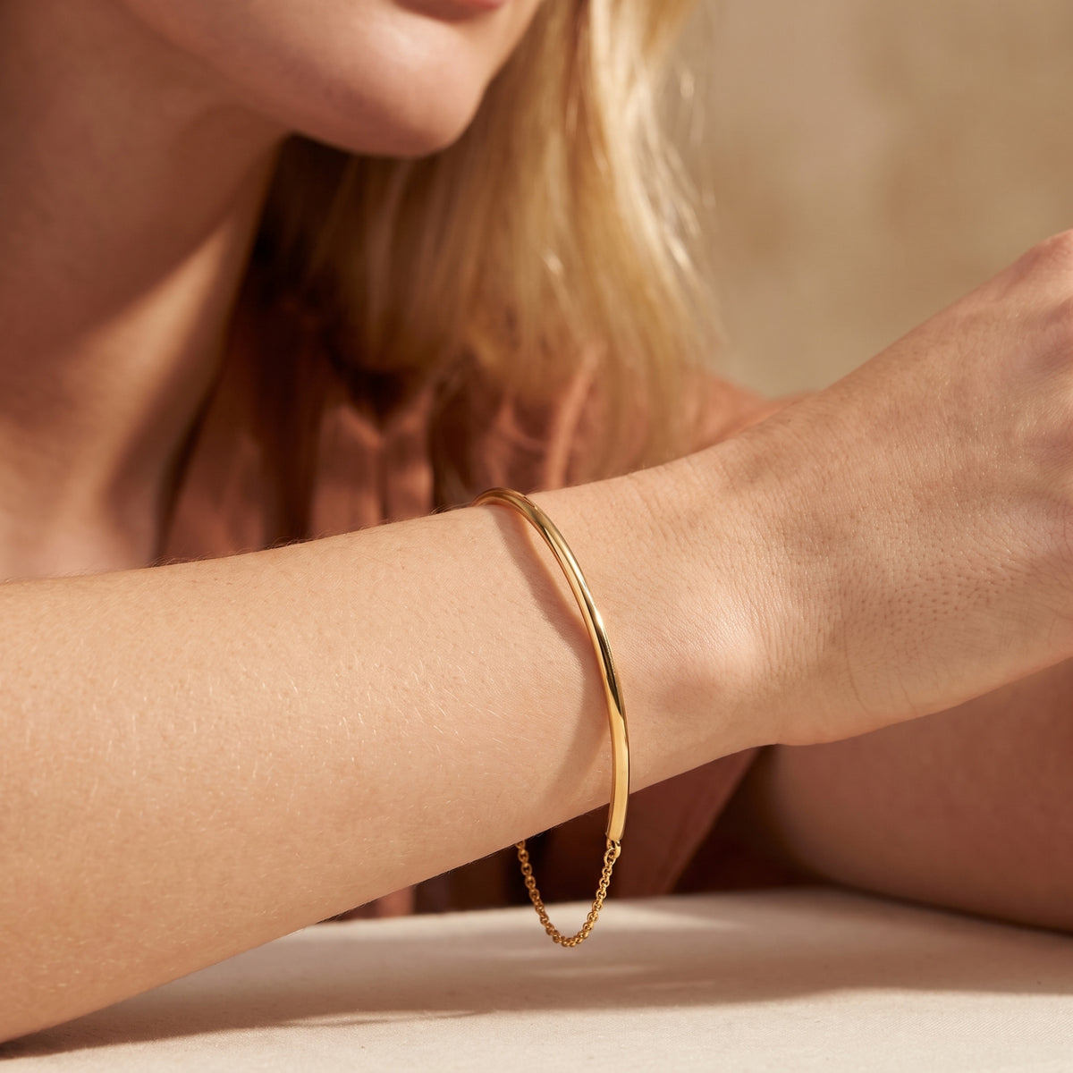 The Sleek Bangle Chain Bracelet
