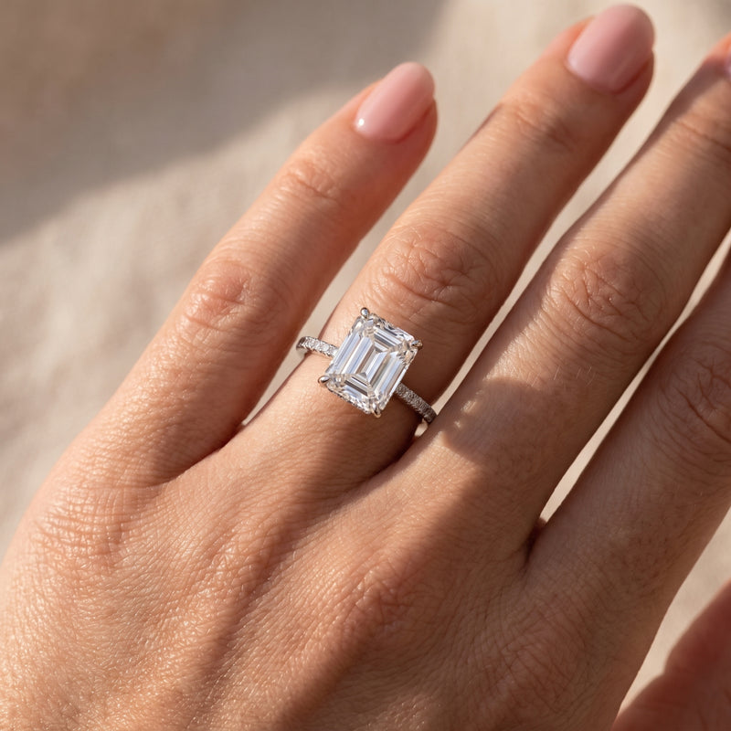 The Stella Hidden Halo Ring