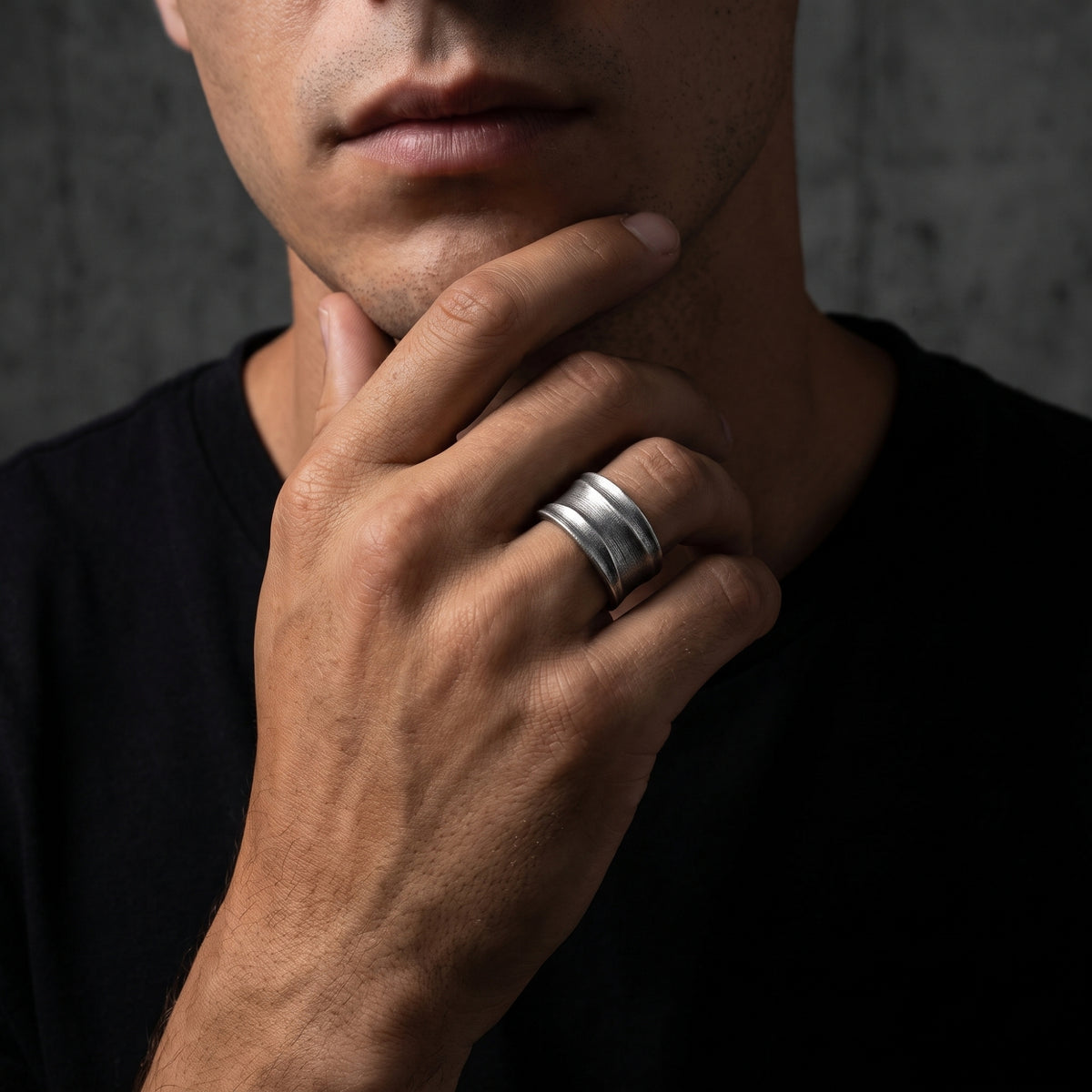 The Concave Ridge Ring