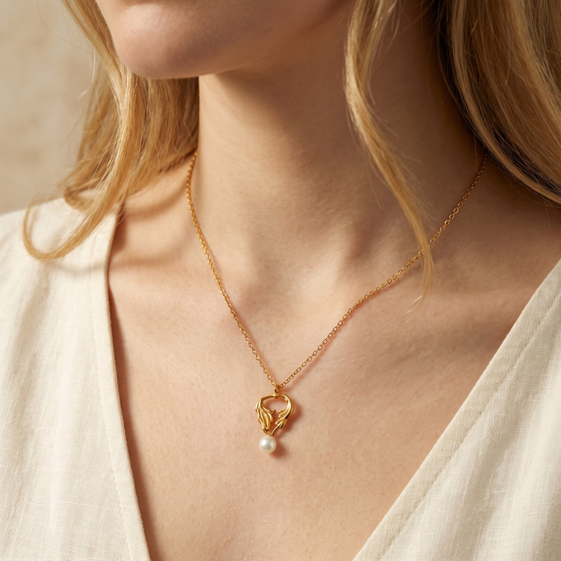 The Seraphina Leaf Pearl Necklace