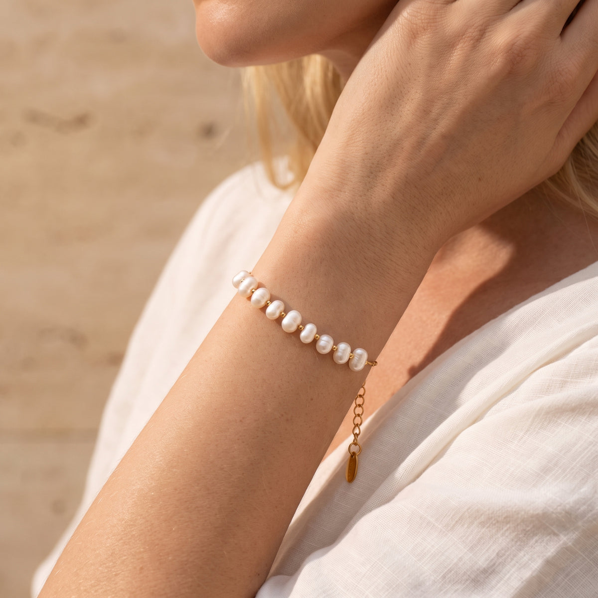 The Luminous Pearl Station Bracelet