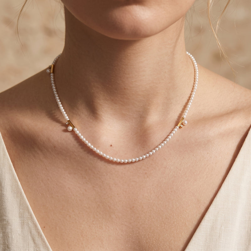 The Pearl Bar Station Necklace