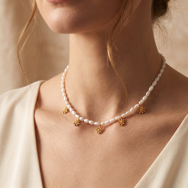 The Meadow Daisy Necklace