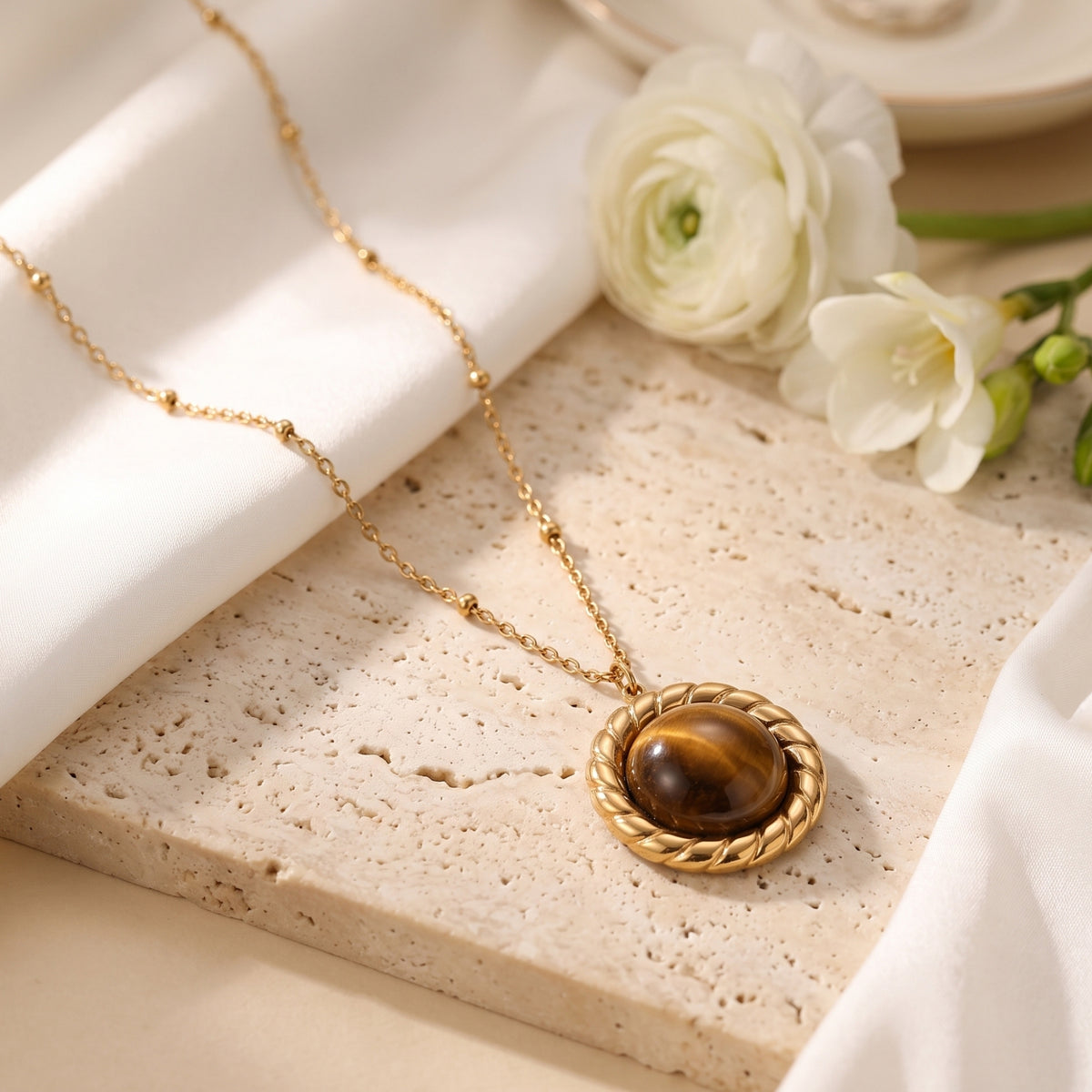 The Aura Cabochon Pendant Necklace